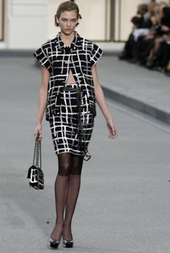 B_21223108203chanel-ss09w008.jpg