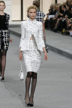 B_41223108204chanel-ss09w017.jpg