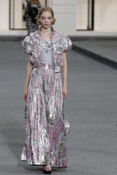 B_461223108210chanel-ss09w185.jpg