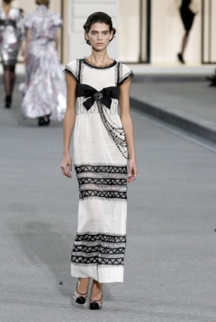 B_491223108211chanel-ss09w197.jpg