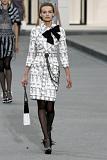 B_131223108205chanel-ss09w052